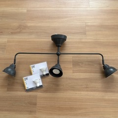
IKEA  ペンダントライト　電球2個おまけ付き