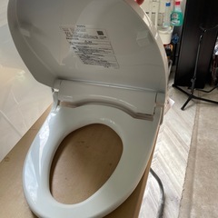 TOTO 電気便座　
の画像