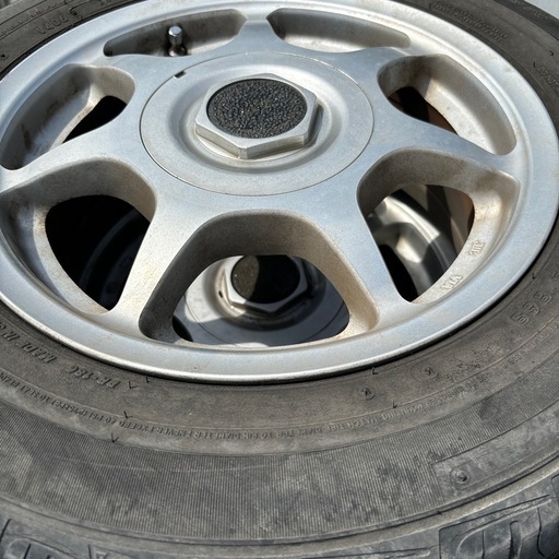 ブリヂストン製スタッドレスタイヤ