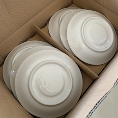 洗剤　食器用洗剤　と　コーヒーソーサー＆カップの画像