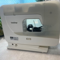【お取引中】brother ブラザー　ミシン　コンパクト　の画像