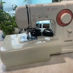 【お取引中】brother ブラザー　ミシン　コンパクト　
