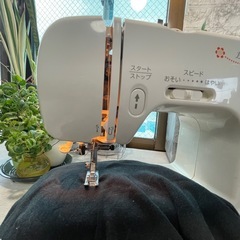【お取引中】brother ブラザー　ミシン　コンパクト　の画像