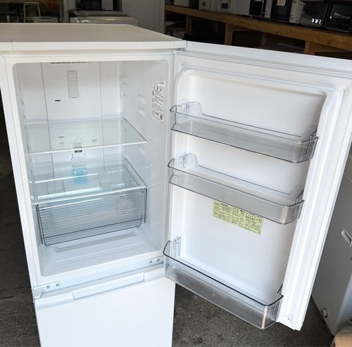 札幌市内配送可 【6ヵ月保証】 美品 23年製 SHARP シャープ 179L 2ドア冷蔵庫 SJ-D18J-W 扉左右付け替えタイプ