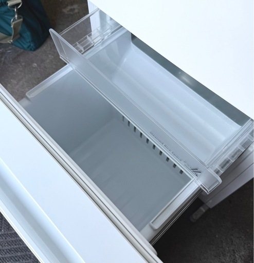 札幌市内配送可 19年製 ヤマダ電機 YAMADA 156L 2ドア冷蔵庫 YRZ-F15G1 右開き