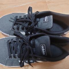 adidas 26センチの黒