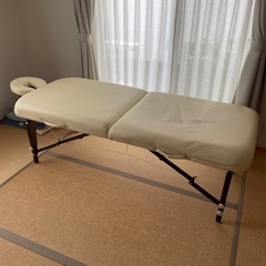 施術ベッド