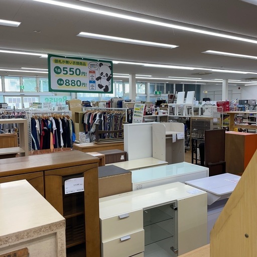 ☆リユースのサカイ幸手店☆SJ9782☆ハイアール 冷凍庫 22年製 60L