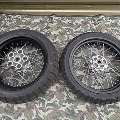 【美品】ドゥカティ スクランブラー 800 アルミ スポークホイ...