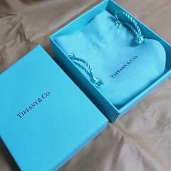 【Tiffany＆Co.の空箱と巾着】の画像