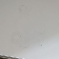 木のタンスの画像