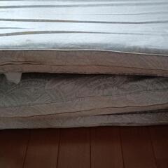 シングルサイズのマットレスの画像