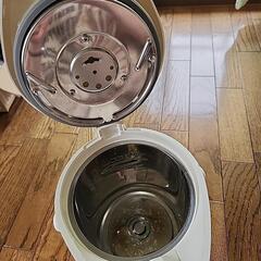 電気ポットの画像