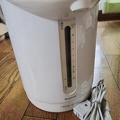 電気ポットの画像