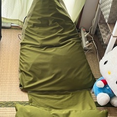 本日までの価格‼️ホグビーズ　マッサージビーズクッションの画像