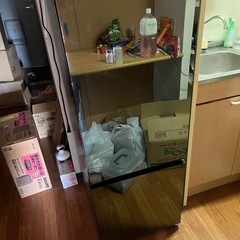 2ドア冷凍冷蔵庫(2028年保証書付き)の画像