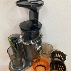 【値下げ】ヒューロム　スロージューサー