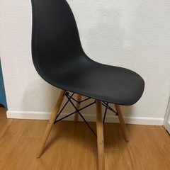 イームズチェア リプロ 椅子
 の画像