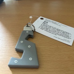 IKEAスマホ立ての画像