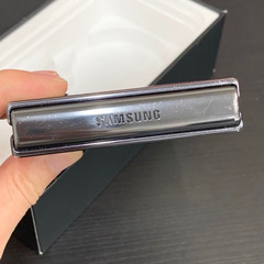 ジャンク品】Android Galaxy Flip 4｜128gb｜SIMフリーの画像