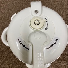 電気圧力鍋の画像