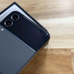 Android Galaxy Flip 4｜128gb｜SIMフリーの画像