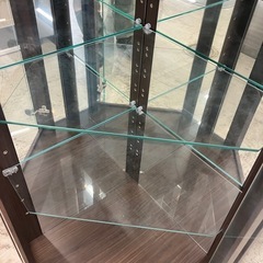 ☆値下げ☆O2506-653 アリオス コーナーキュリオ ガラスキャビネット 中古美品 現状お渡しの画像