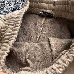 ZARA パンツの画像