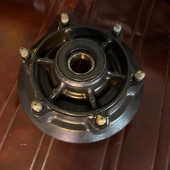 ゼファー750ホイールとハブの画像