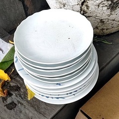 不要食器差し上げます　引き取り限定の画像