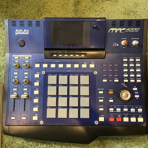 2025年8月一杯まで　AKAI MPC4000 BLUE Plus 現状渡し　※画面ホワイトアウト