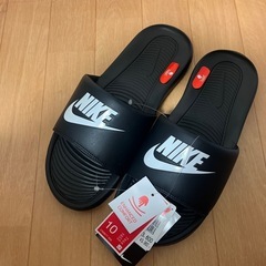 新品未使用（タグ付き）NIKE ベナッシ 27㎝