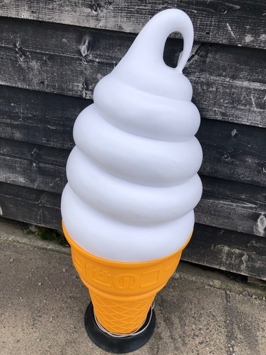 日世　ソフトクリーム看板　非売品