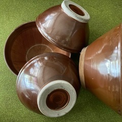 無料♪ 　古いすり鉢　未使用品4つ　　25〜34cm 欠け、汚れあり の画像