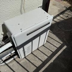 【新品未使用】ガス給湯器　Rinnai 型式：RUF-A2003SAG(B) 　※未撤去品につき条件で金額が違います。最後までご一読ください。の画像