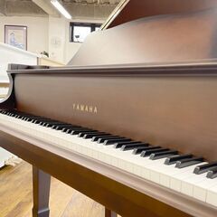 特別価格　リフレッシュ済み中古ピアノ　美しいアンティーク仕上げ　ヤマハC3の画像