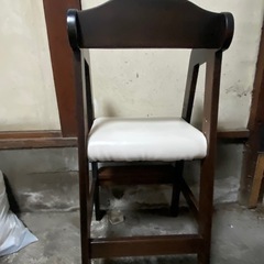ベビーチェア　木製
の画像