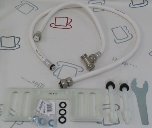 値下げ致しました。TOSHIBA 温水洗浄便座　SCSーT161／2022年製 5cfc8e7fd96edb576ac6b5769e8d15