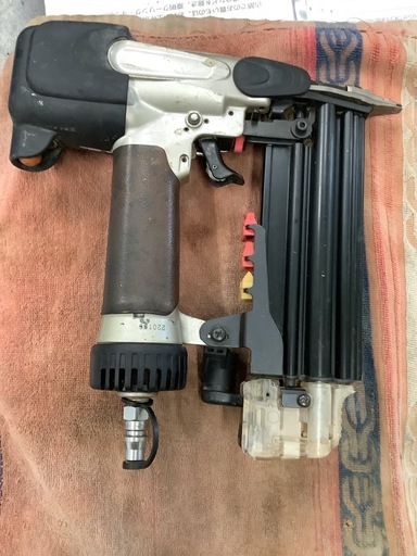 HiKOKI ハイコーキ 55mm 常圧 仕上釘打機 NT55M2   リサイクルショップ宮崎屋　佐土原店　25.6.25F