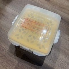 ピジョン　電子レンジ消毒ケースの画像