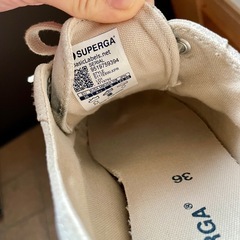 SUPERGA スペルガ ベージュ キャンバス スニーカーの画像