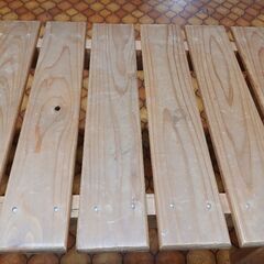 【受渡し済】ベンチ　木製　　145×42  　高さ42   イス　1500円の画像