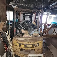 取引中 フォークリフトの画像