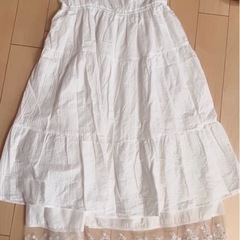 白のワンピース
