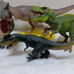 取引決定！　恐竜フィギュア　ティラノザウルスおまとめ4体セットの画像