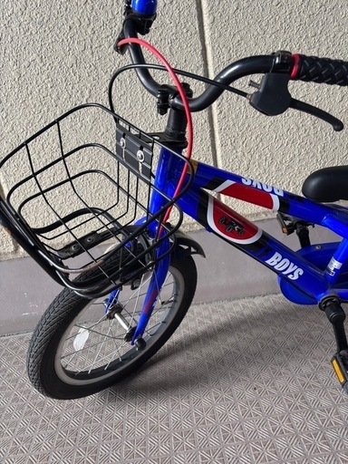 16インチ自転車　補助輪付き