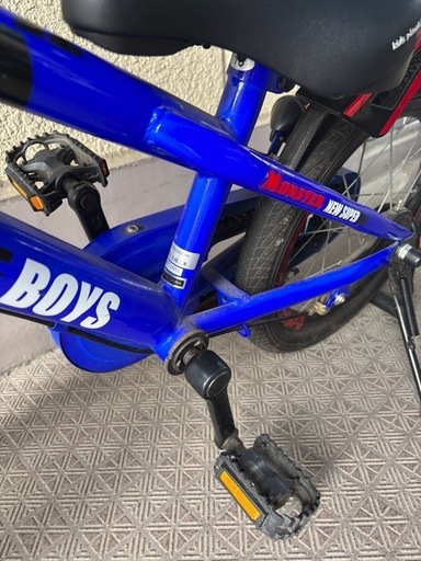16インチ自転車　補助輪付き