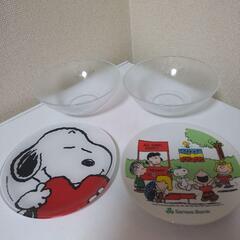スヌーピーグッズ！マグカップ４個フェイスタオル1個プレート,ボウル4個ストッカー４個　計13個の画像