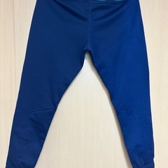 Nike THERMA トレーナー セットアップの画像