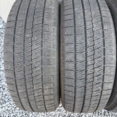 225/60/17冬VRX2の画像